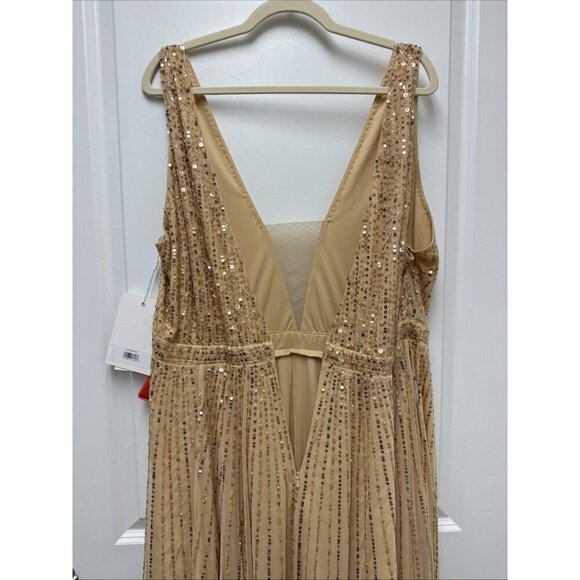 Mac Duggal Size 22 Gold 10700 Deep V-Neck Sequin Gown Maxi Prom Formal dress New - Picture 9 of 14